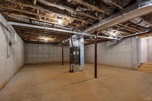 465 Soybean Dr, Appomattox, VA 24522 - unfinished below grade area with heating unit