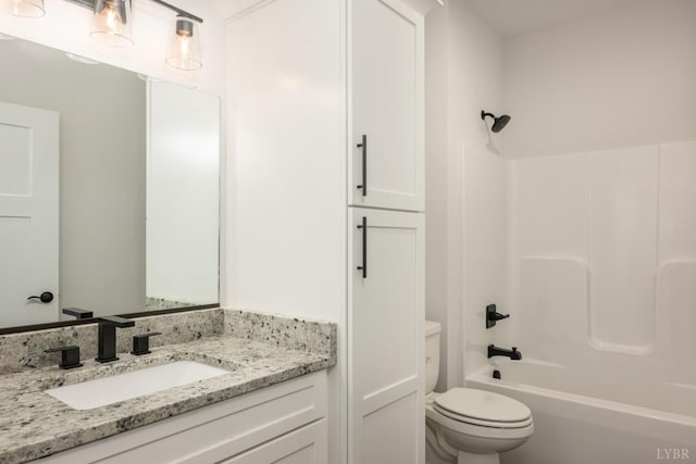 104 Lockridge Ln, Lynchburg, VA 24502 - full bathroom featuring toilet, vanity, and bathtub / shower combination