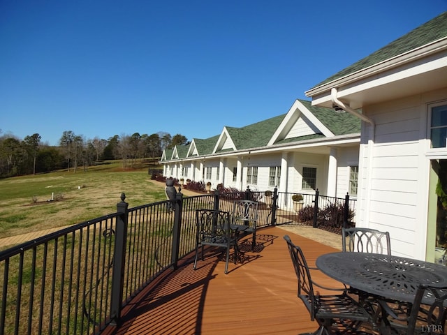 1402 Stapleton Rd, Gladstone, VA 24553 - wooden deck with a yard