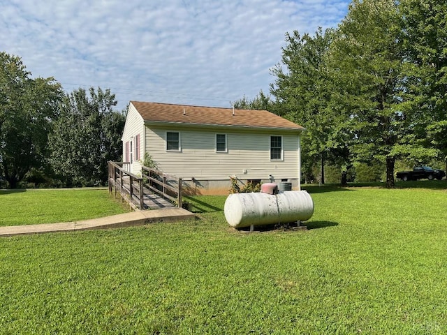 7084 Hunting Creek Rd, Nathalie, VA 24577 - rear view of house featuring a lawn