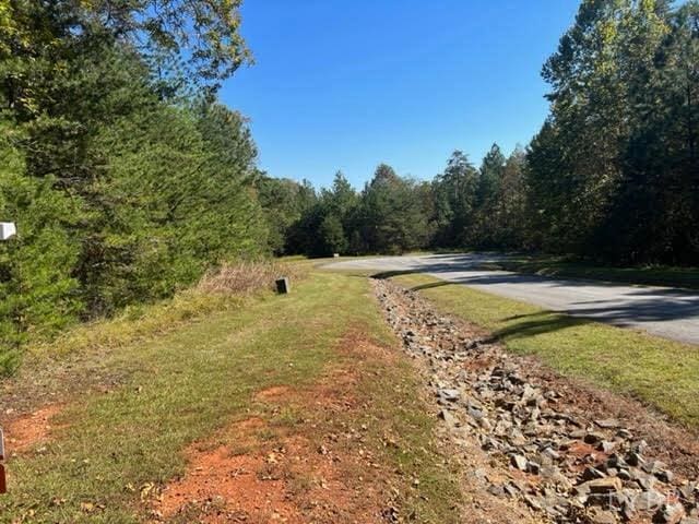 160 Thomas Ct, Lynch Station, VA 24571