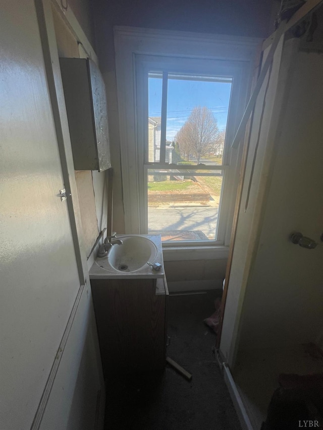 500 Amherst St, Lynchburg, VA 24504 - bathroom featuring vanity