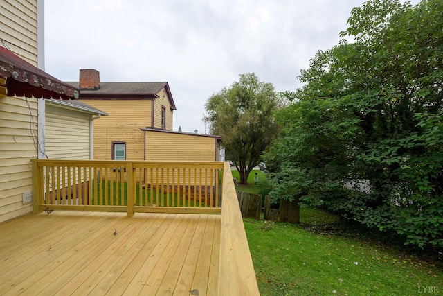 906 8th St, Lynchburg, VA 24504 - wooden terrace featuring a lawn