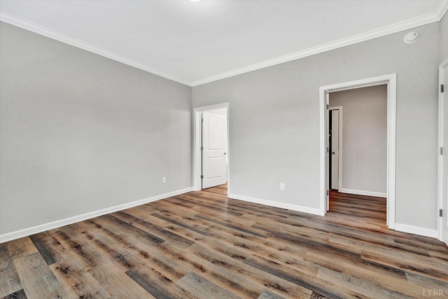 1095 Fox Ln, Moneta, VA 24121 - empty room featuring ornamental molding, wood finished floors, baseboards, and a smoke detector