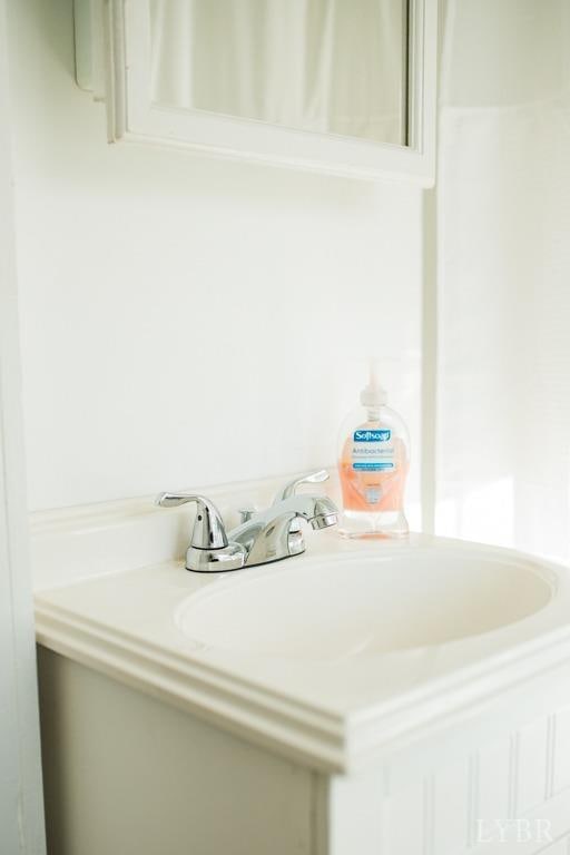67 Lentz Ln, Shipman, VA 22971 - bathroom view of vanity
