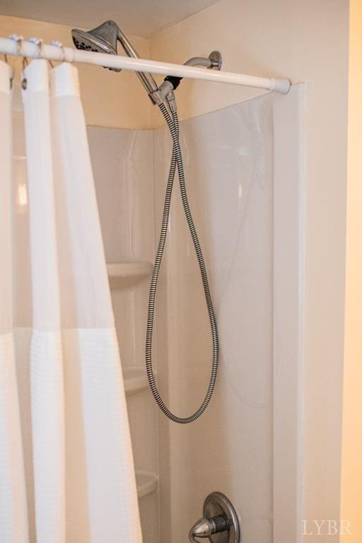 67 Lentz Ln, Shipman, VA 22971 - bathroom view of curtained shower