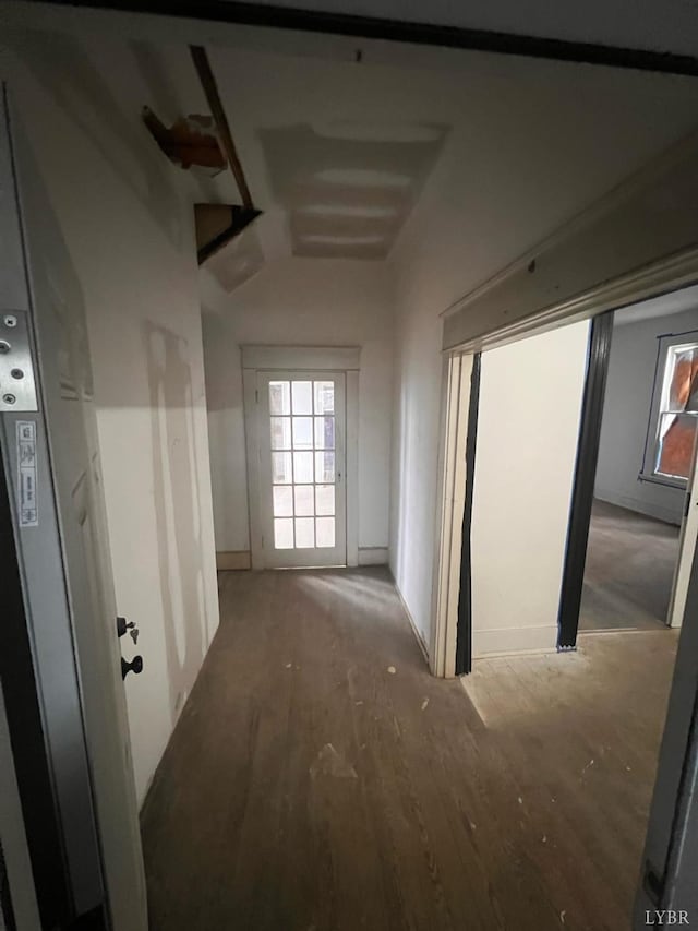 1014 Buchanan St, Lynchburg, VA 24501 - hall with wood finished floors and lofted ceiling