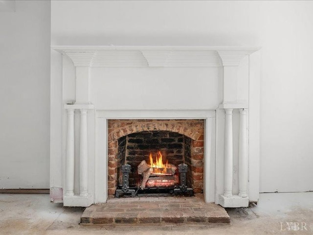 522 Jackson St, Lynchburg, VA 24504 - room details with a lit fireplace