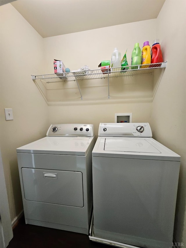 1810 Broadway St Unit 102, Lynchburg, VA 24501 - laundry area with washing machine and dryer and laundry area