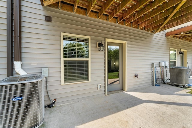 188 Mallard Ln, Lynchburg, VA 24502 - view of patio / terrace featuring cooling unit