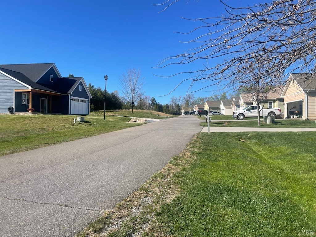69 Barrows Hill Dr, Huddleston, VA 24104