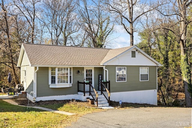 1117 Long Meadows Dr, Lynchburg, VA 24502 - view of front facade with a shingled roof
