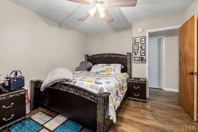 1117 Long Meadows Dr, Lynchburg, VA 24502 - bedroom featuring wood finished floors, a textured ceiling, and a ceiling fan
