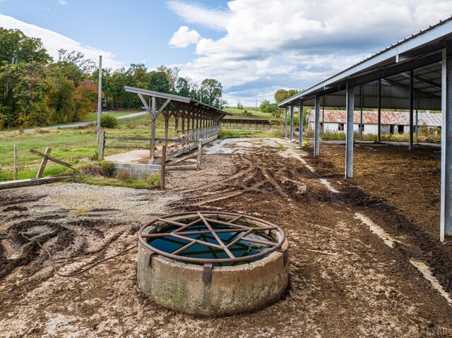 9961 Falling Creek Rd, Huddleston, VA 24104
