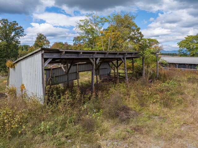 9961 Falling Creek Rd, Huddleston, VA 24104