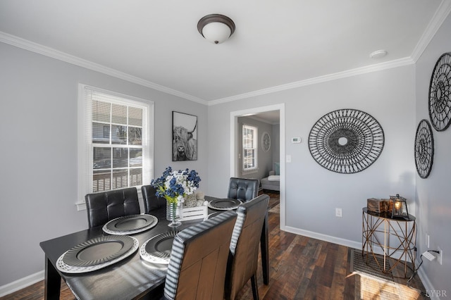 1516 Pierce St, Lynchburg, VA 24501 - dining area with crown molding, wood finished floors, and baseboards