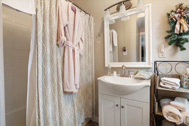 1670 Church St, Appomattox, VA 24522 - bathroom featuring shower / tub combo with curtain and vanity