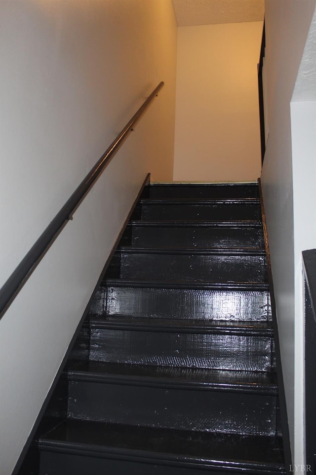34 Cape Point Ct, Lynchburg, VA 24502 - view of stairway