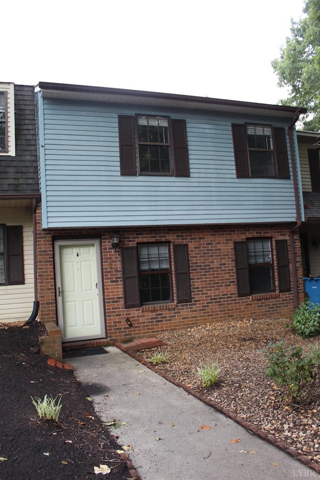 34 Cape Point Ct, Lynchburg, VA 24502 - view of front of house with brick siding