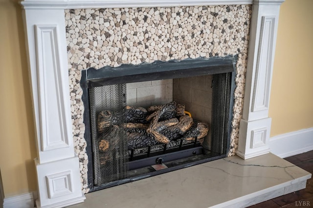 1060 Governors Ln, Forest, VA 24551 - detailed view of a fireplace and baseboards