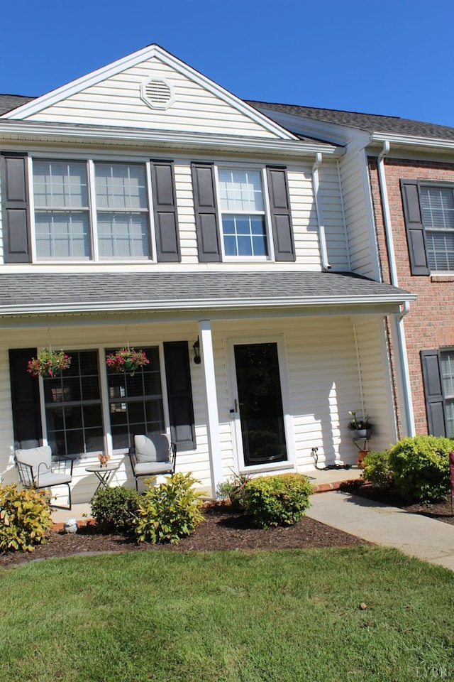 224 Duncraig Dr, Lynchburg, VA 24502 - view of front of house featuring covered porch and a front lawn