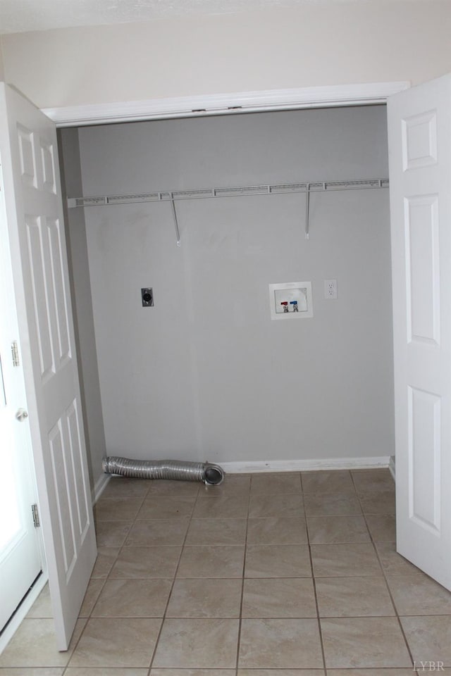 224 Duncraig Dr, Lynchburg, VA 24502 - laundry room featuring electric dryer hookup, hookup for a washing machine, light tile patterned floors, and baseboards