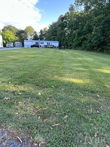 1359 Village Hwy, Rustburg, VA 24588 - view of yard