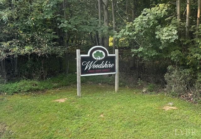 22 Woodshire Dr, Blue Ridge, VA 24064 - photo 2