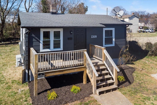 1209 15th St, Lynchburg, VA 24504 - view of front of property featuring a chimney, a front yard, and a shingled roof