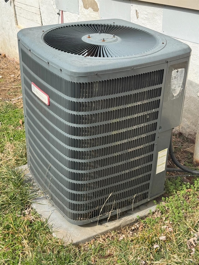 800 Spring St, Lynchburg, VA 24504 - exterior view of cooling unit