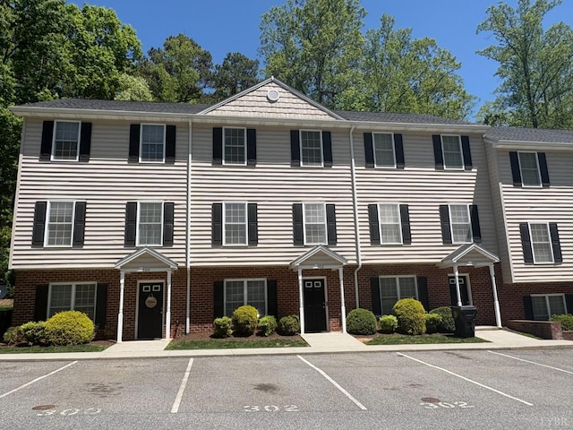2009 Lakeside Dr Unit 302, Lynchburg, VA 24502 - view of building exterior with uncovered parking