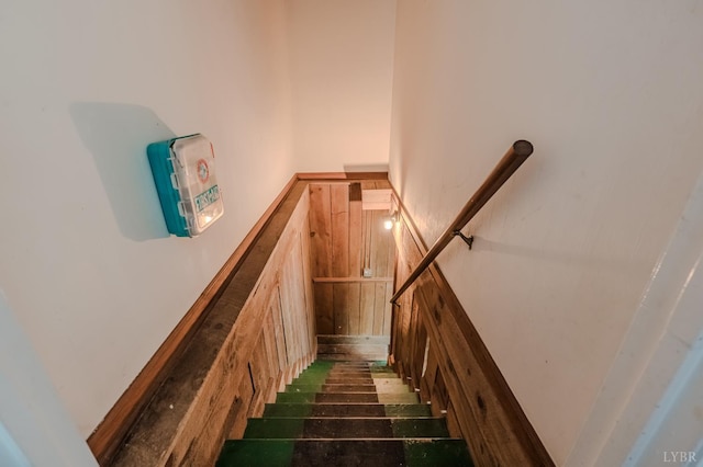 1553 Old Stage Rd, Amherst, VA 24521 - view of staircase