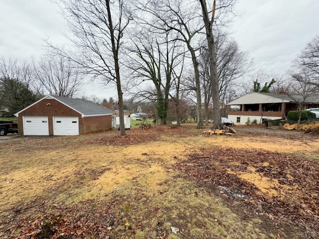 1119 Peaks St, Bedford, VA 24523 - view of yard with an outbuilding and a garage