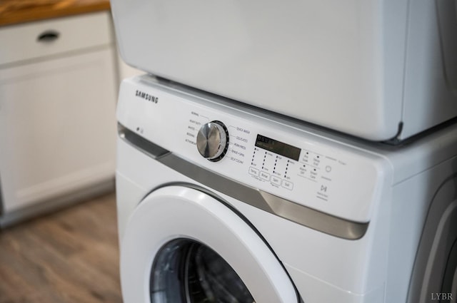 326 Jackson St, Lynchburg, VA 24504 - washroom featuring laundry area and stacked washer and clothes dryer