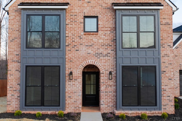 271 Riverside Dr, Lynchburg, VA 24503 - view of front of house featuring brick siding