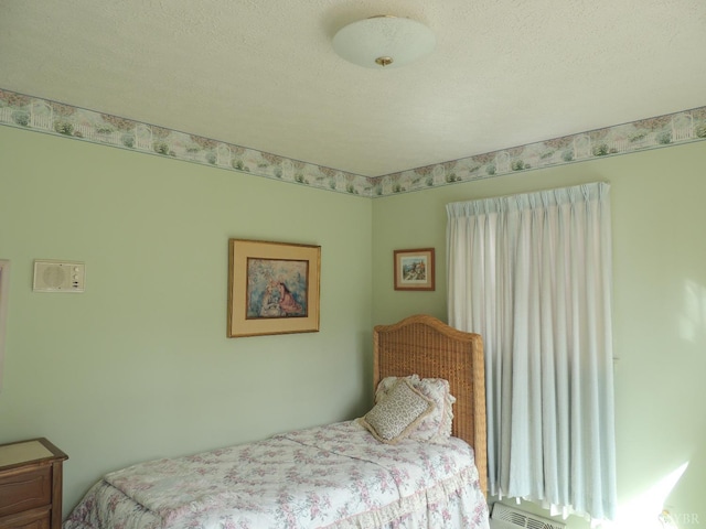 723 Custer Dr, Lynchburg, VA 24502 - bedroom featuring a textured ceiling