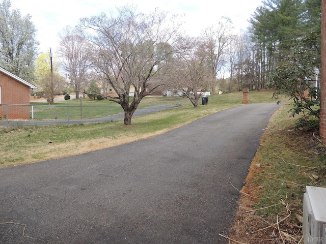 723 Custer Dr, Lynchburg, VA 24502 - view of road