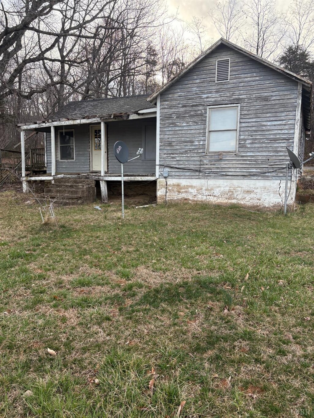 5935 Wards Rd, Evington, VA 24550 - view of front of property with a front yard