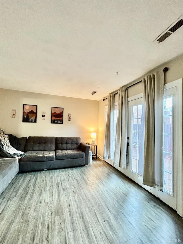 3101 Link Rd Unit 36, Lynchburg, VA 24503 - living room with wood finished floors