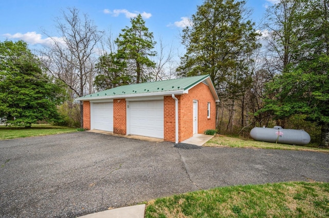 view of detached garage