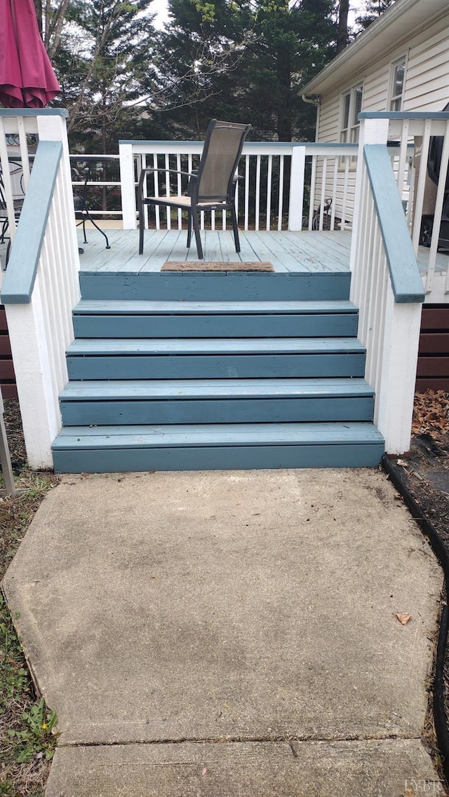618 Prospect Rd, Hurt, VA 24563 - wooden terrace with stairway