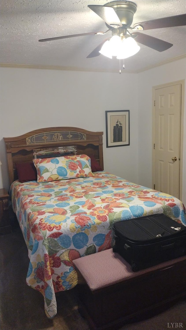 618 Prospect Rd, Hurt, VA 24563 - bedroom with a ceiling fan