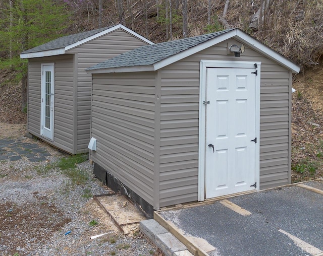 108 Trapper Ln, Vinton, VA 24179 - view of shed