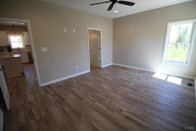 625 S St, Bedford, VA 24523 - spare room with ceiling fan, a sink, dark wood-type flooring, baseboards, and recessed lighting