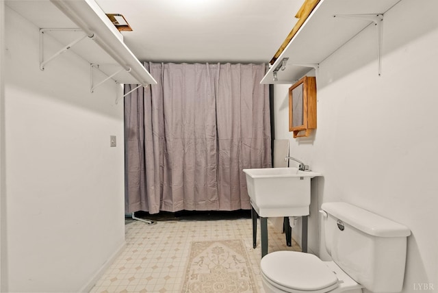 303 Somerset Pl, Rustburg, VA 24588 - full bathroom with tile patterned floors and curtained shower