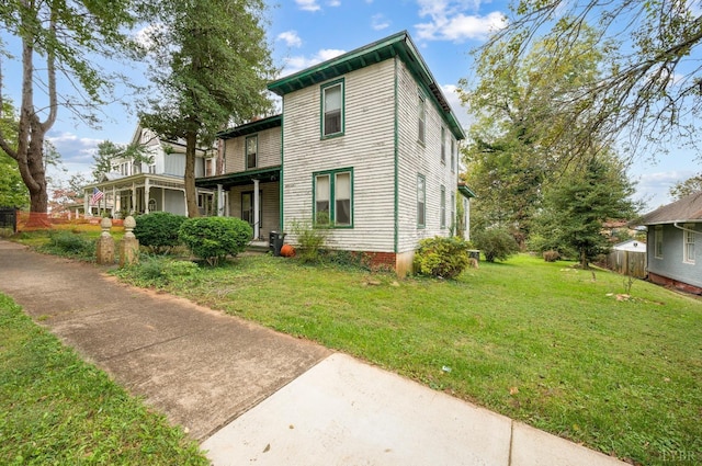 119 Harrison St, Lynchburg, VA 24504 - view of front of home featuring fence and a front yard