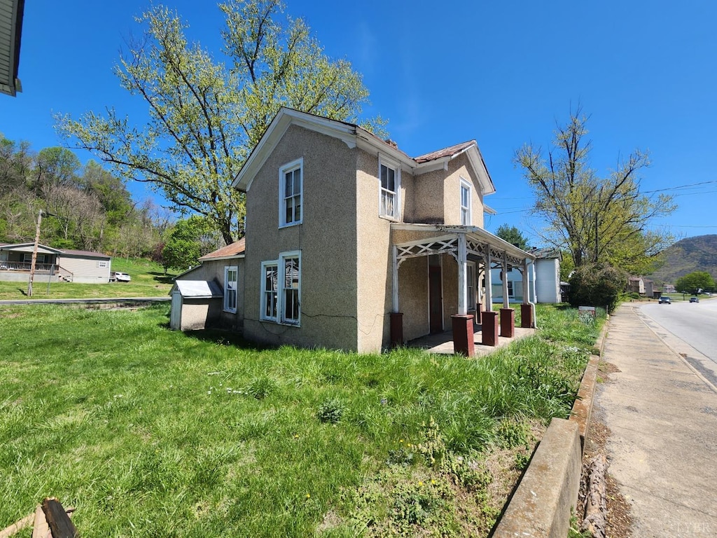929 W 29th St, Buena Vista, VA 24416
