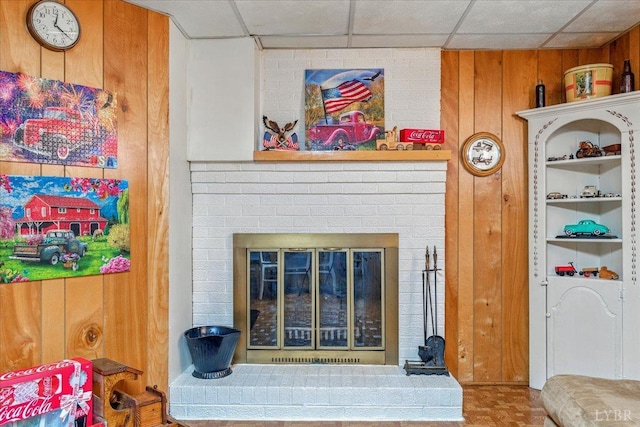 1321 Norfolk Ave, Bedford, VA 24523 - detailed view of wood walls