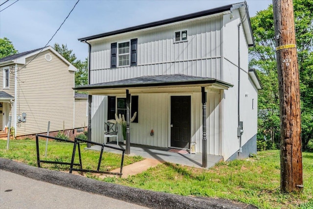 17 Beverly St, Lynchburg, VA 24501 - view of front of home featuring board and batten siding and a patio
