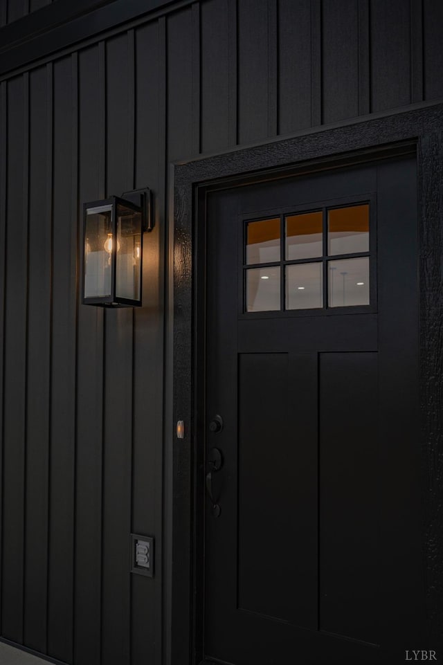 1750 Willow Oak Dr, Forest, VA 24551 - property entrance with board and batten siding